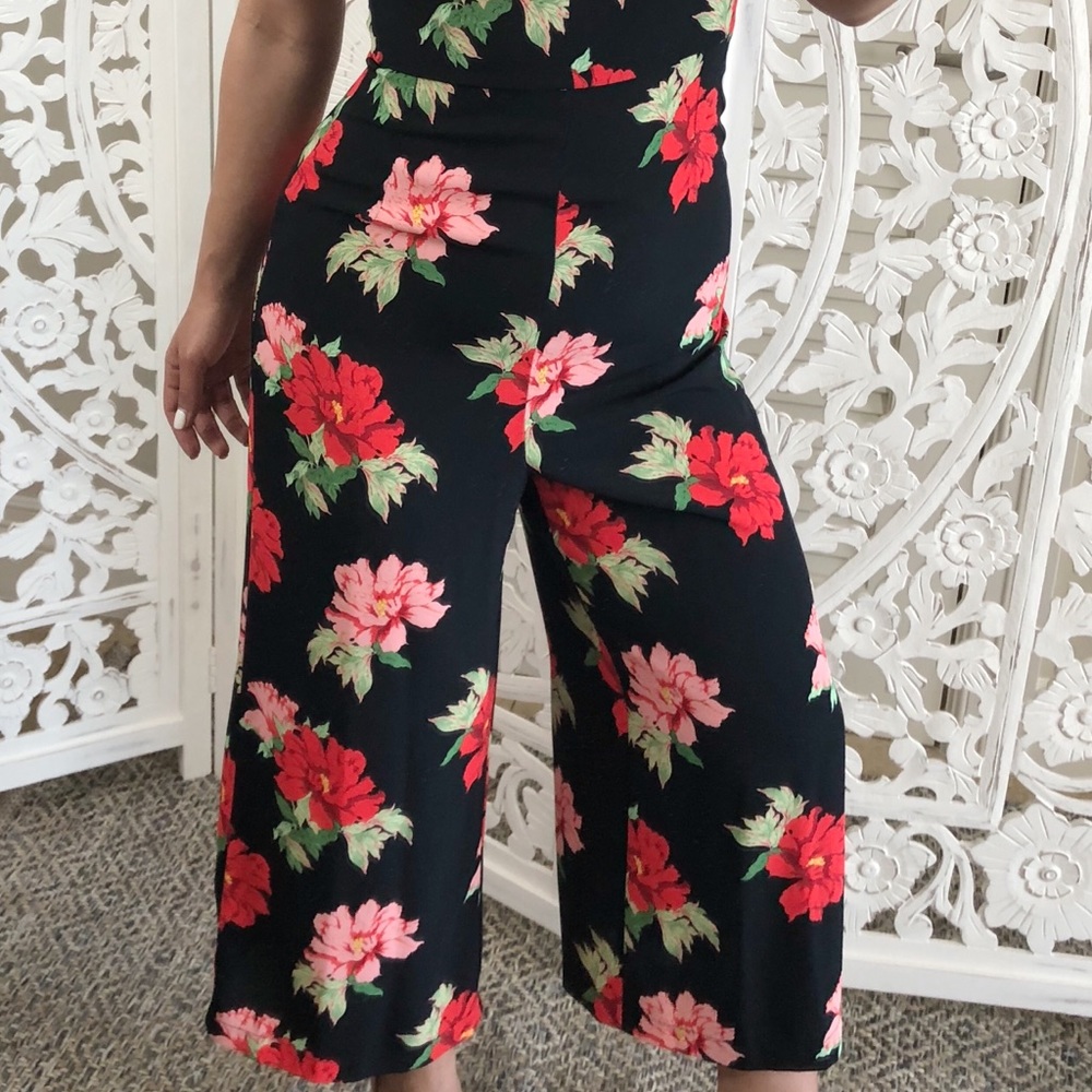 🏷 TOPSHOP Floral Romper - Picture 3 of 4